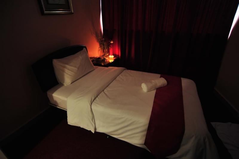 Puteri Ampang Hotel Экстерьер фото